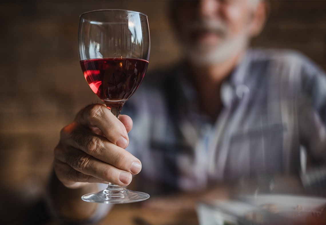 Samtidigt som vi lever allt längre har drickandet bland de äldsta åldersgrupperna ökat.